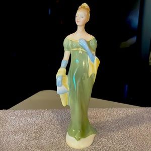 *Rare Vintage* Royal Doulton “Lorna” HN 2311